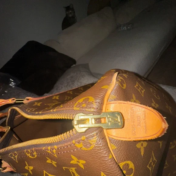 Authentic Keep all 50